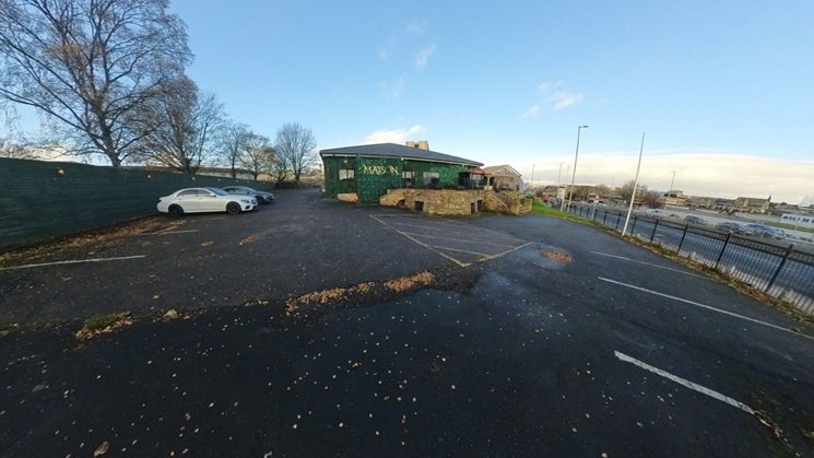 Spacious free on-site parking at The Maison, a leading Bradford banqueting hall for large wedding parties.